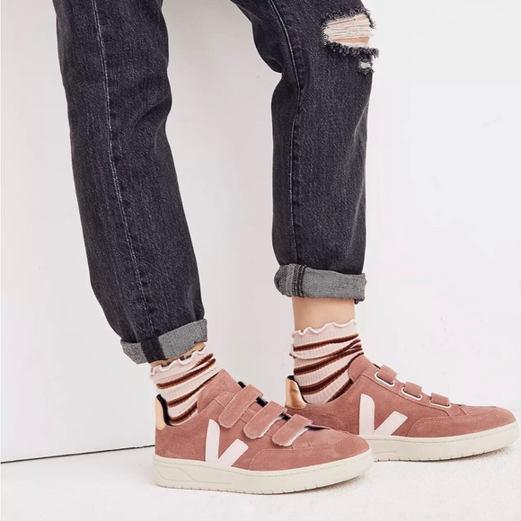 Veja Shoes - Veja V-12 Velcro Sneakers in Dried Petal